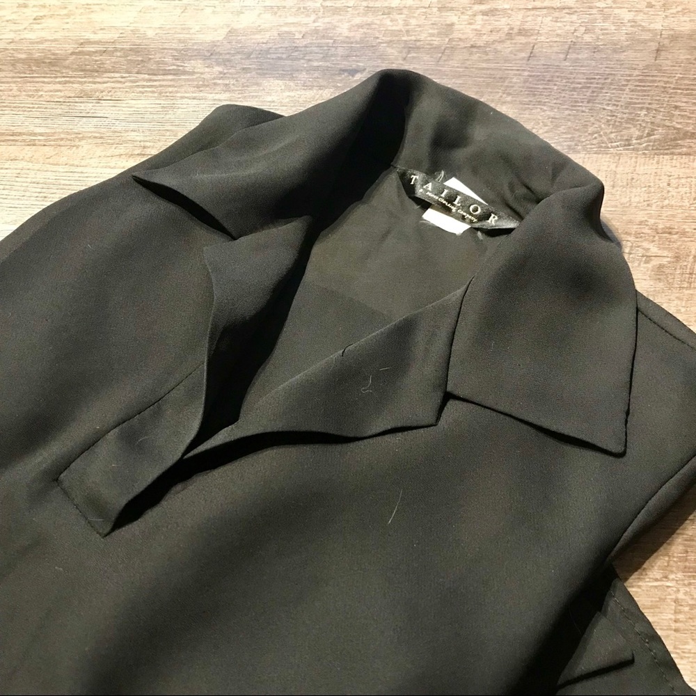 NWOT Sheer Wide Collar Long-Sleeve Blouse